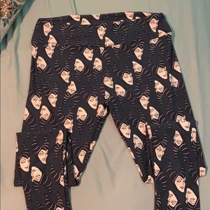 LuLaRoe Maleficant TallCurvy  Leggings never worn